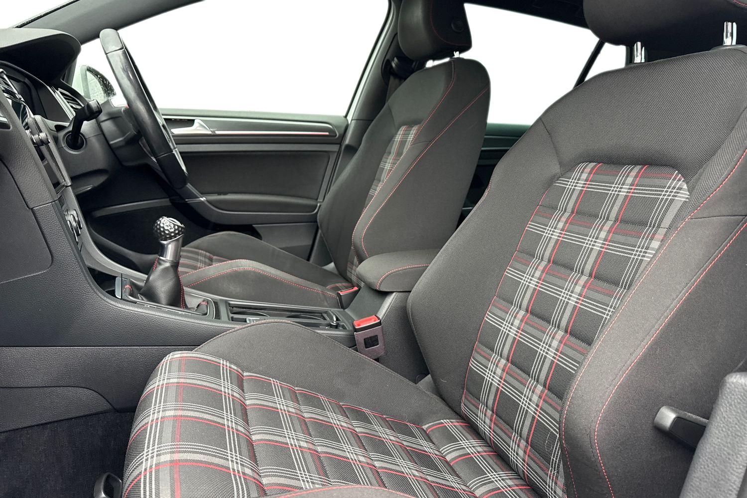 Used Volkswagen Golf 2017 for sale - 77006822: Photo 16