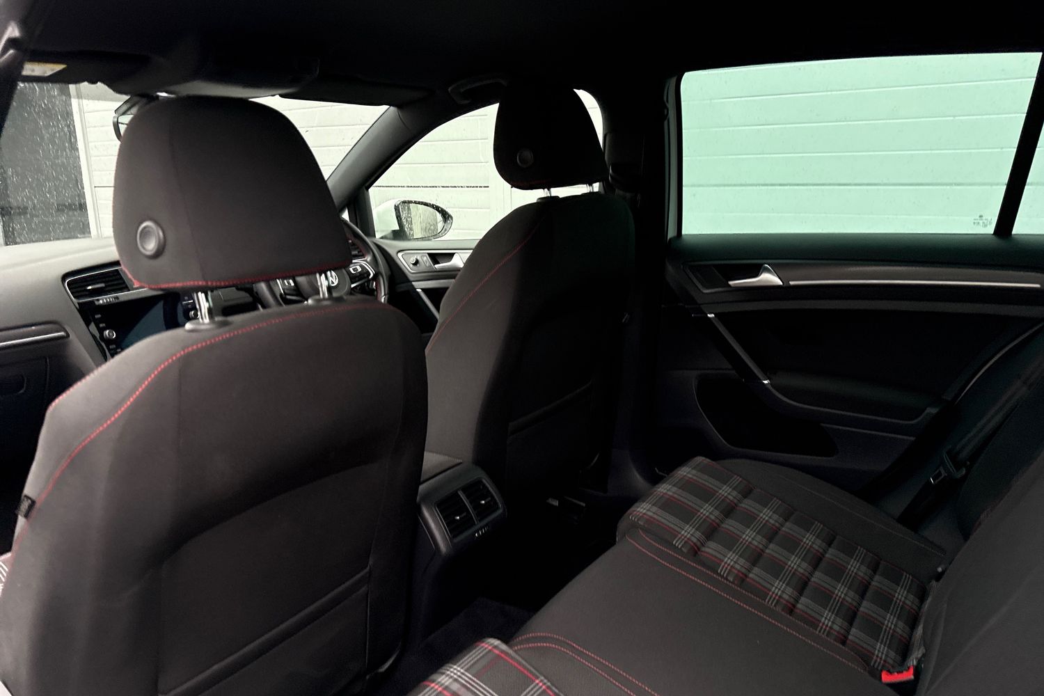 Used Volkswagen Golf 2017 for sale - 77006822: Photo 29