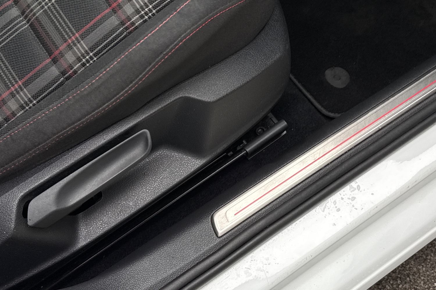 Used Volkswagen Golf 2017 for sale - 77006822: Photo 41