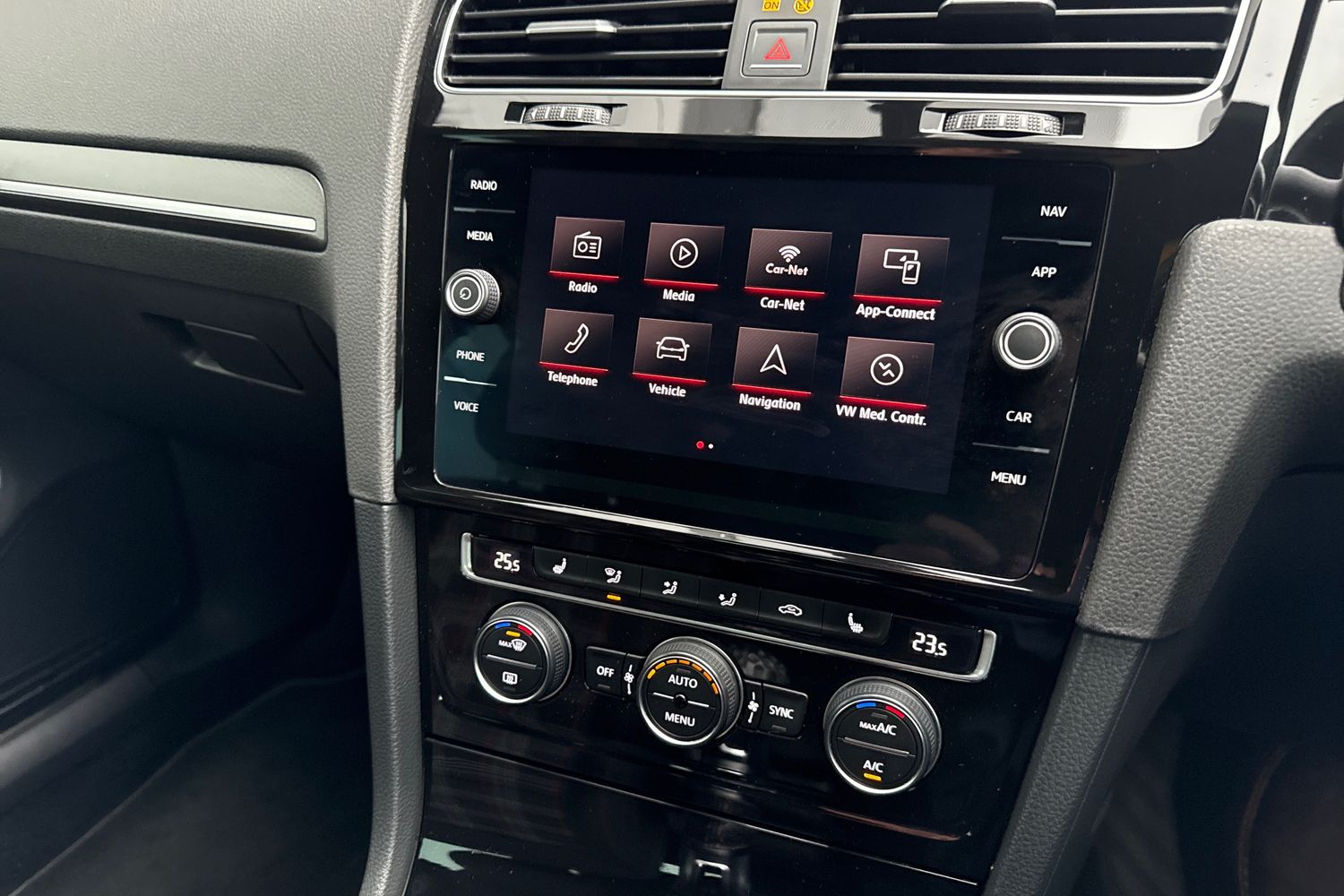 Used Volkswagen Golf 2017 for sale - 77006822: Photo 48