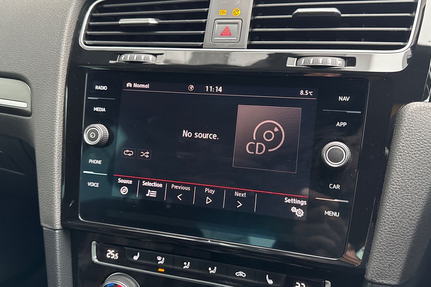 Used Volkswagen Golf 2017 for sale - 77006822: Photo 50