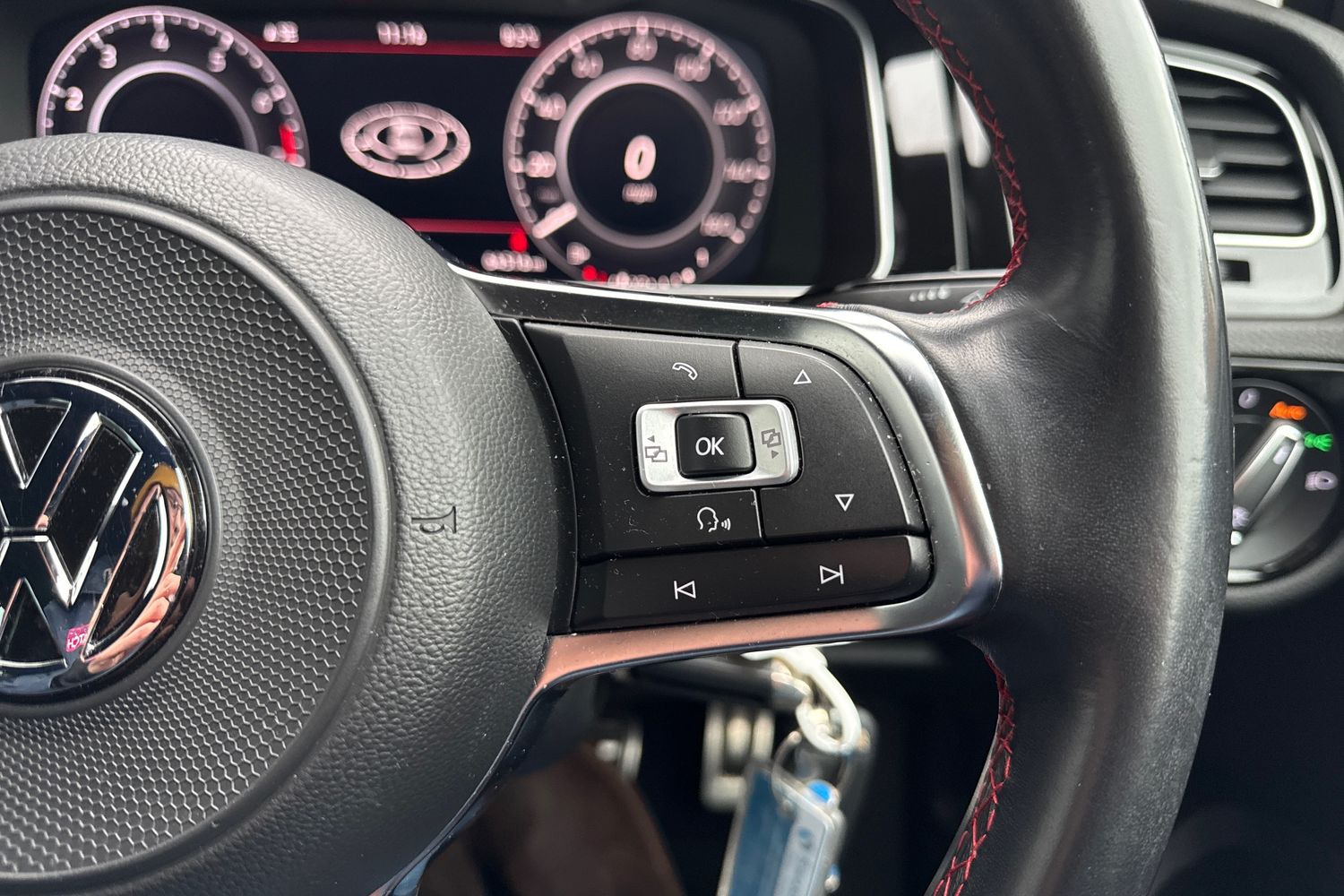 Used Volkswagen Golf 2017 for sale - 77006822: Photo 60