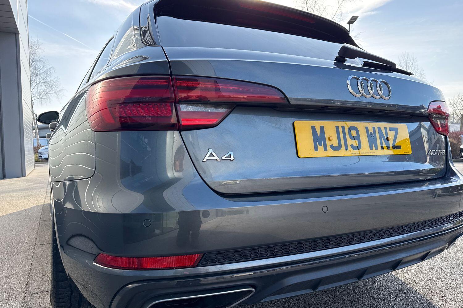 Used Audi A4 2019 for sale - 77733609: Photo 16