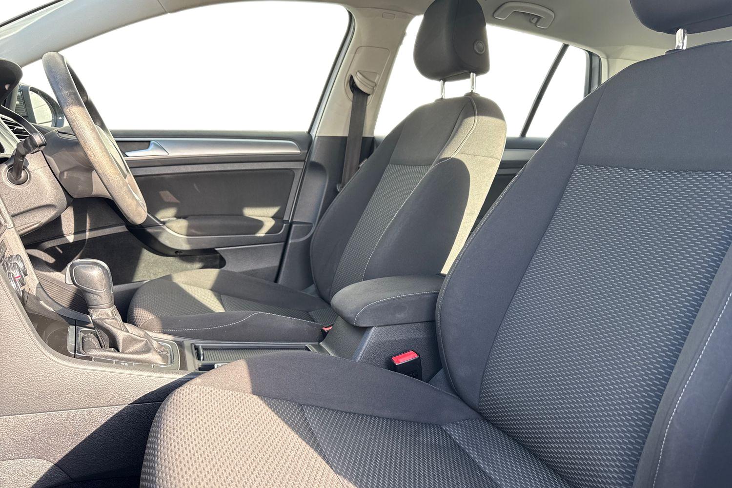 Used Volkswagen Golf 2018 for sale - 76495147: Photo 15