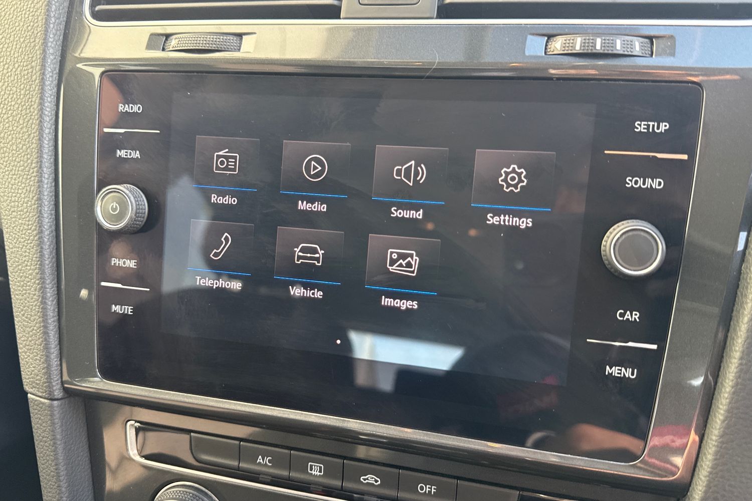 Used Volkswagen Golf 2018 for sale - 76495147: Photo 16