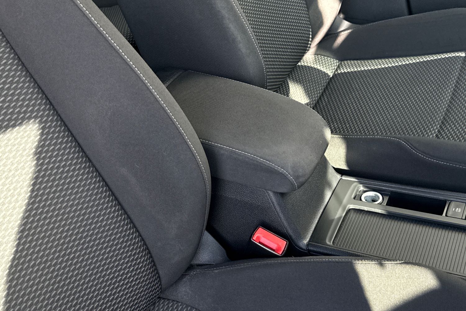 Used Volkswagen Golf 2018 for sale - 76495147: Photo 34