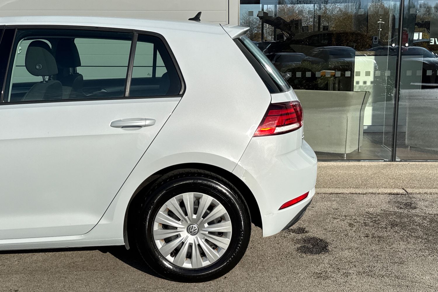 Used Volkswagen Golf 2018 for sale - 76495147: Photo 53