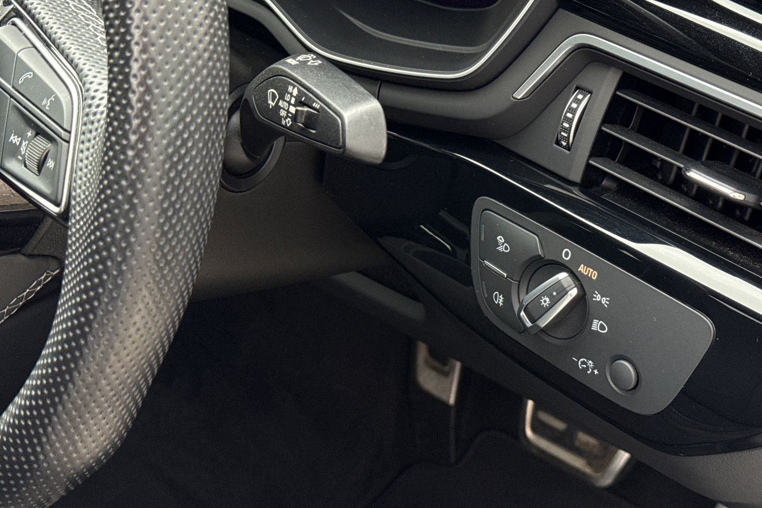 Used Audi A4 2021 for sale - 76133602: Photo 44
