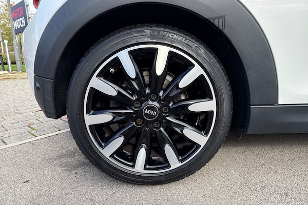 Used MINI Hatch 2019 for sale - 76224749: Photo 11