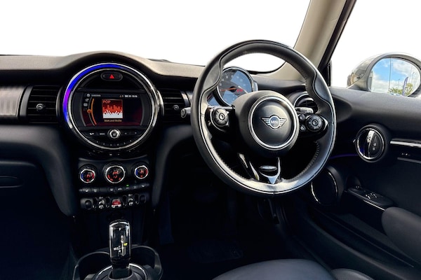 Used MINI Hatch 2019 for sale - 76224749: Photo 18
