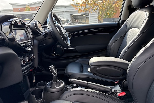 Used MINI Hatch 2019 for sale - 76224749: Photo 33