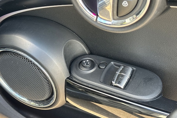 Used MINI Hatch 2019 for sale - 76224749: Photo 37
