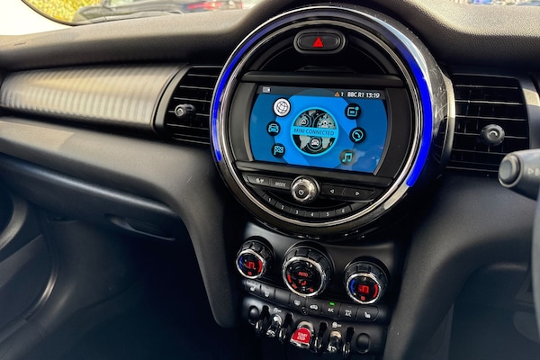 Used MINI Hatch 2019 for sale - 76224749: Photo 39