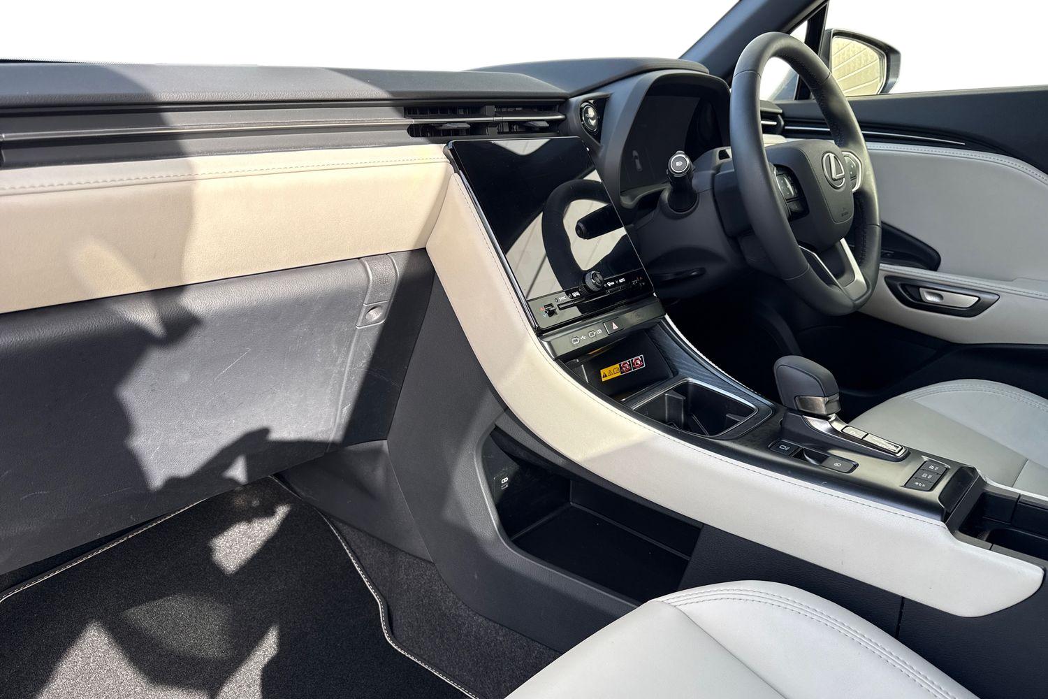 Used Lexus LBX 2025 for sale - 77733656: Photo 14