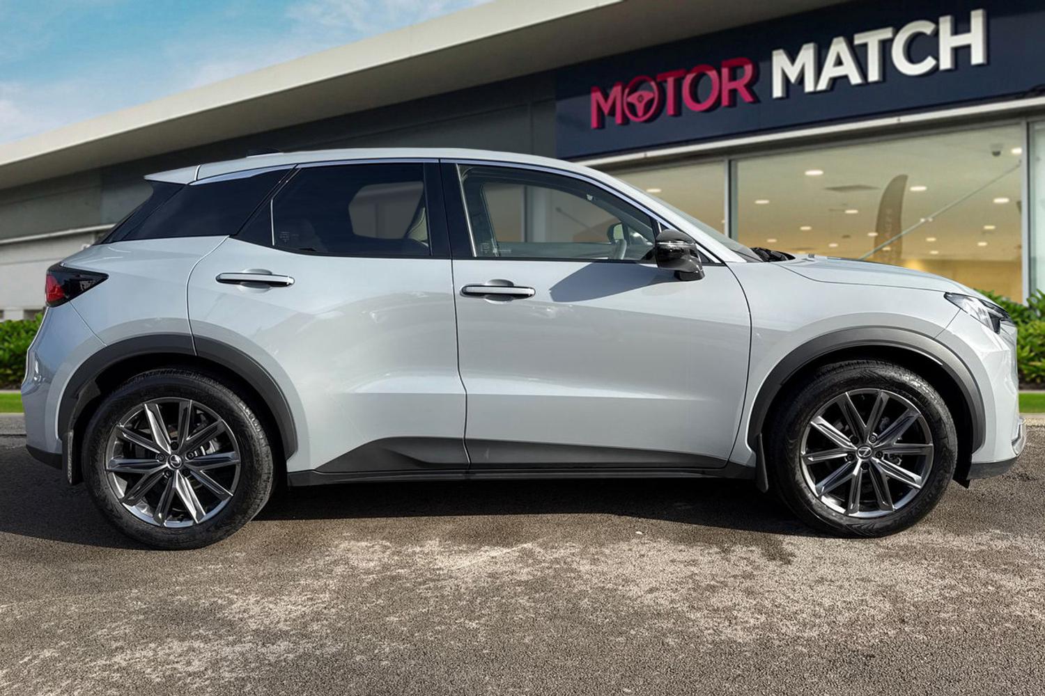 Used Lexus LBX 2025 for sale - 77733656: Photo 3