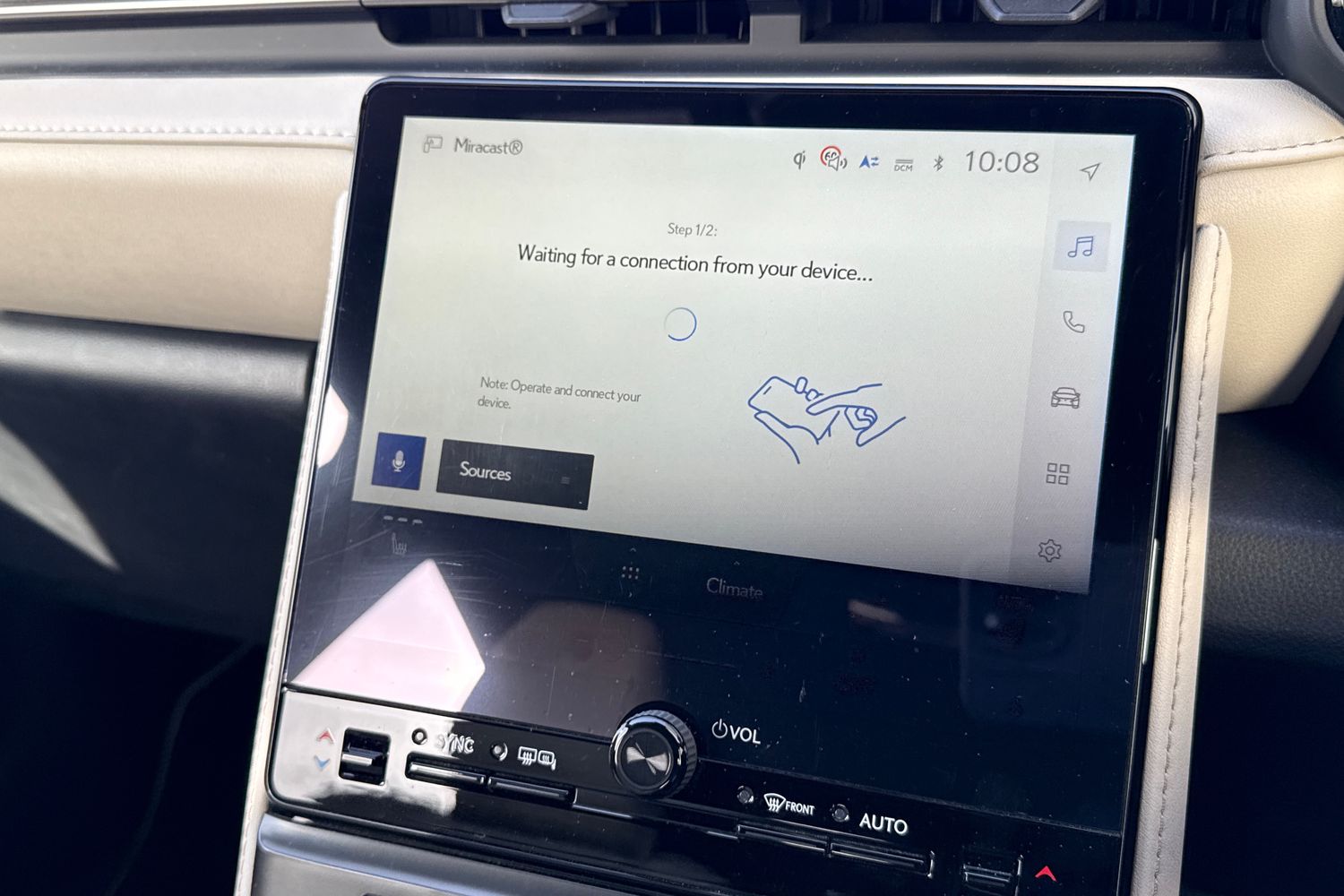 Used Lexus LBX 2025 for sale - 77733656: Photo 39