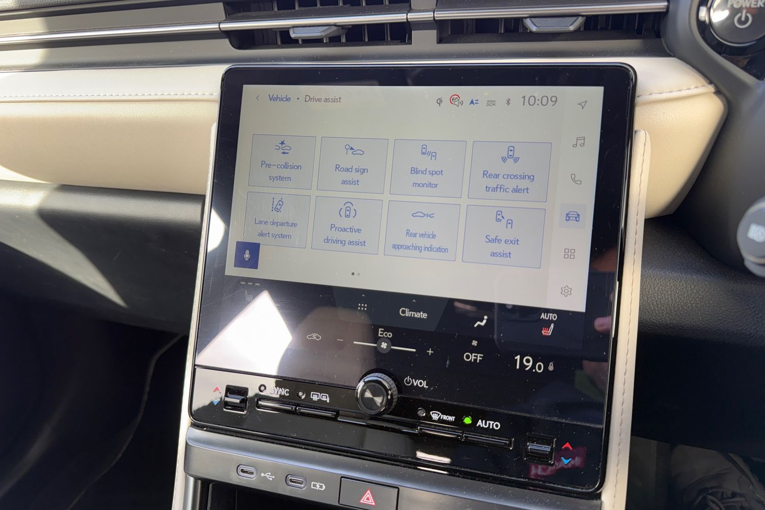 Used Lexus LBX 2025 for sale - 77733656: Photo 44