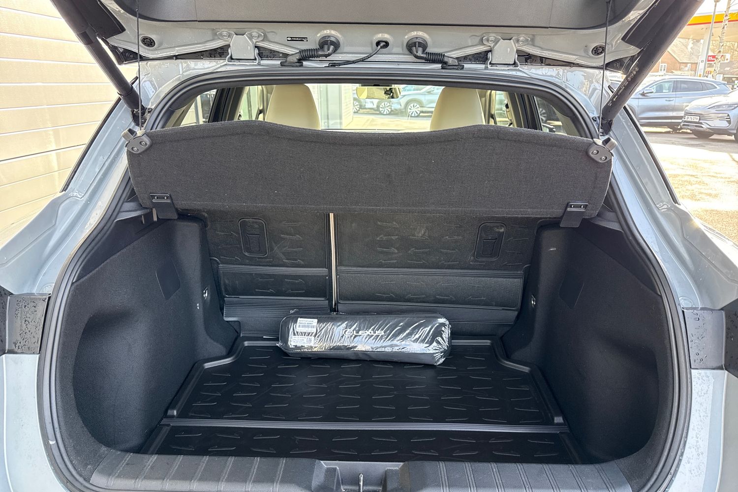 Used Lexus LBX 2025 for sale - 77733656: Photo 6