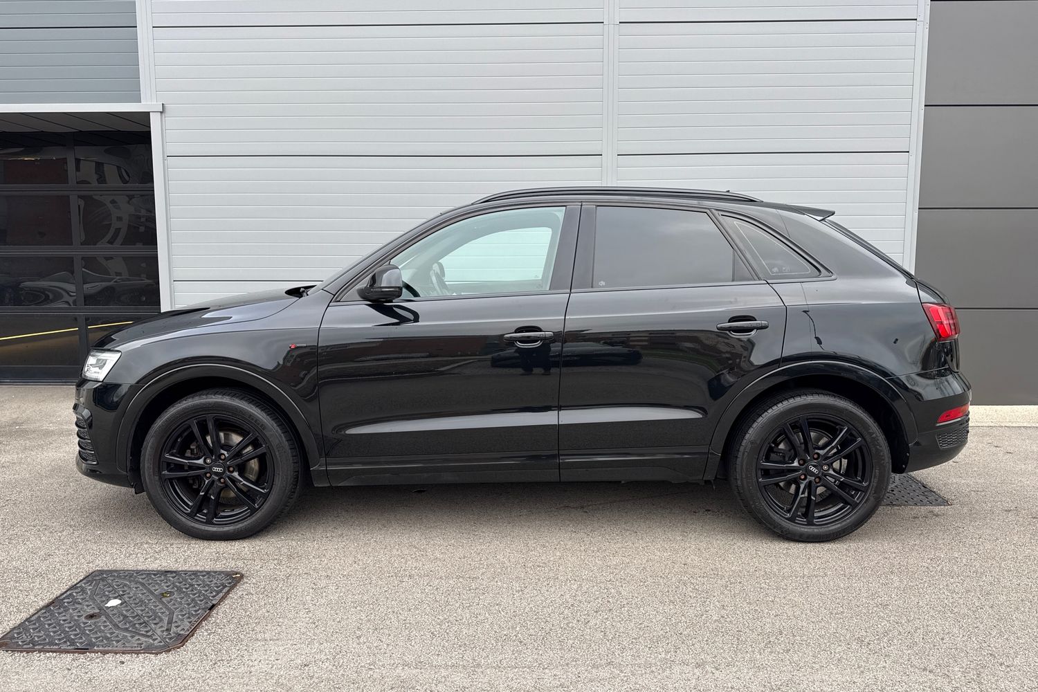 Used Audi Q3 2015 for sale - 77064653: Photo 33