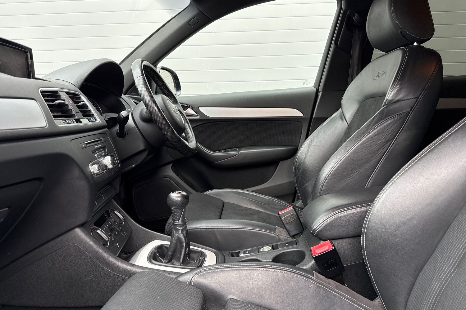 Used Audi Q3 2015 for sale - 77064653: Photo 35