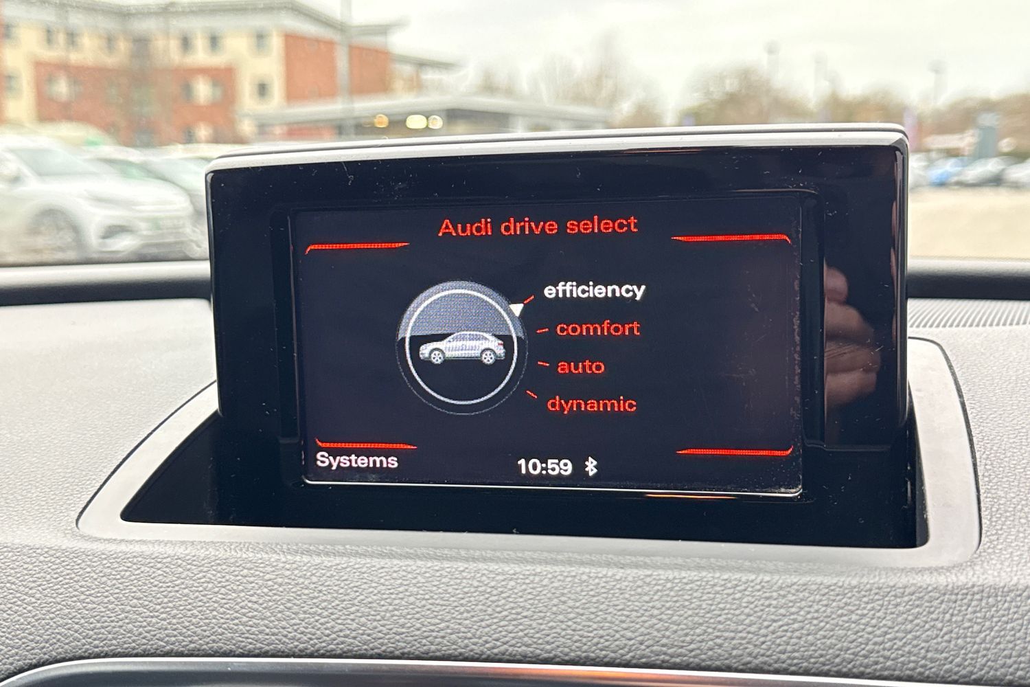 Used Audi Q3 2015 for sale - 77064653: Photo 50