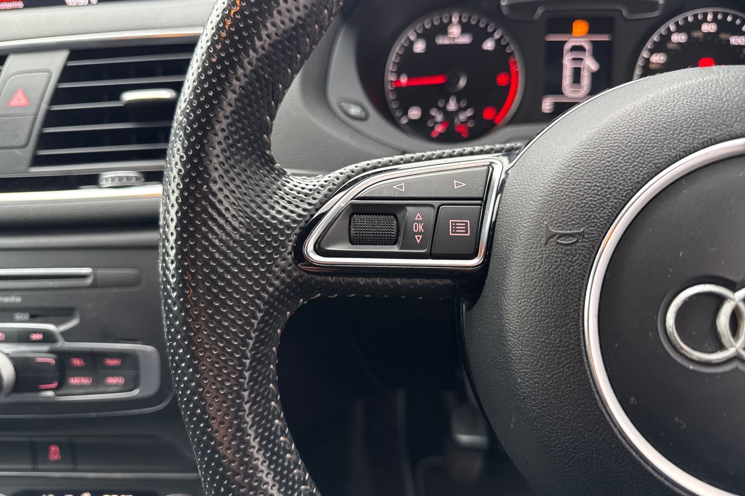 Used Audi Q3 2015 for sale - 77064653: Photo 51