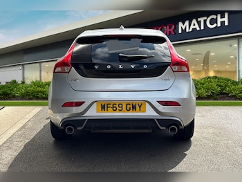 Used Volvo V40 2019 for sale - 75499306: Photo