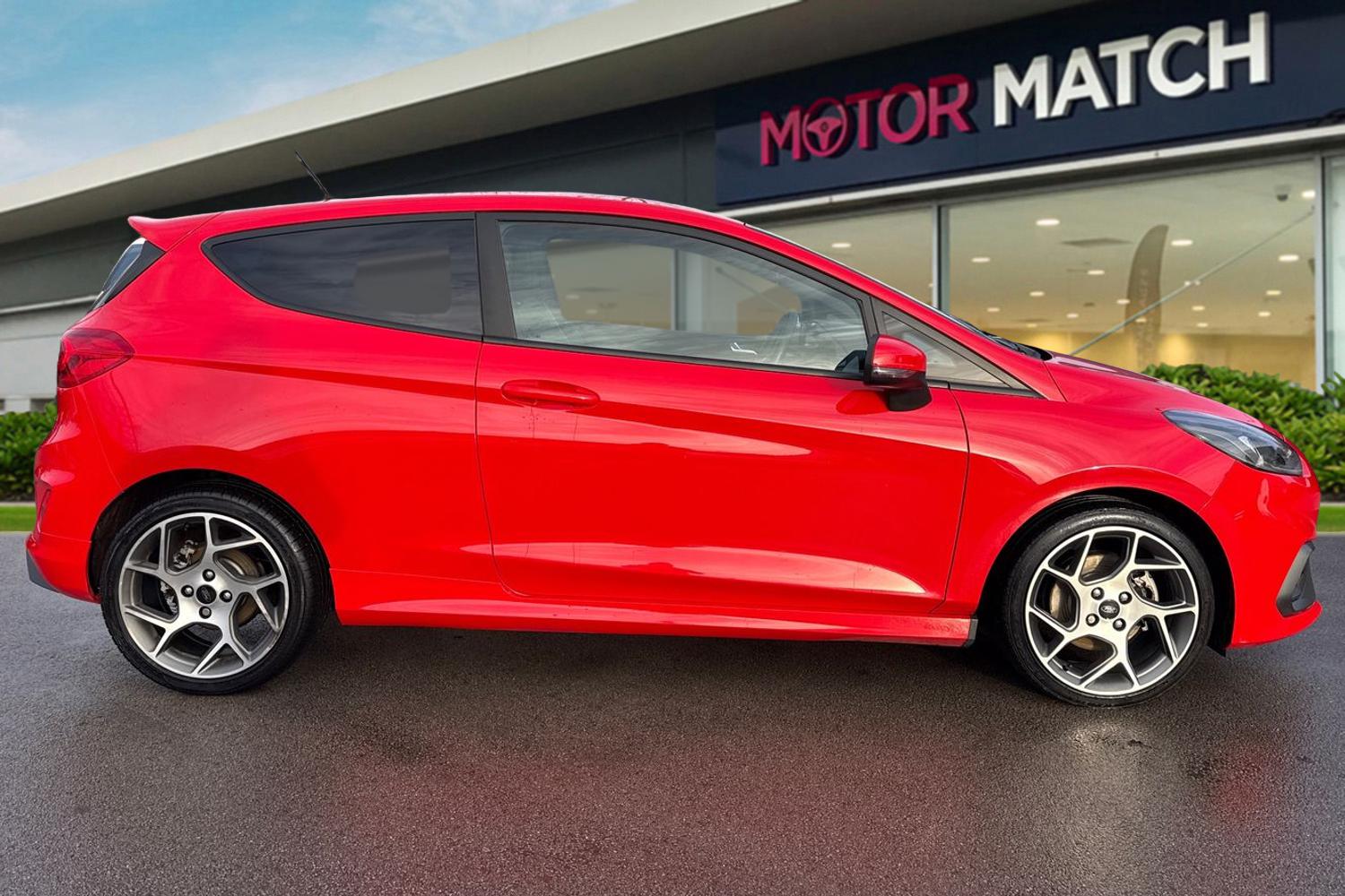 Used Ford Fiesta 2018 for sale - 77220075: Photo 3