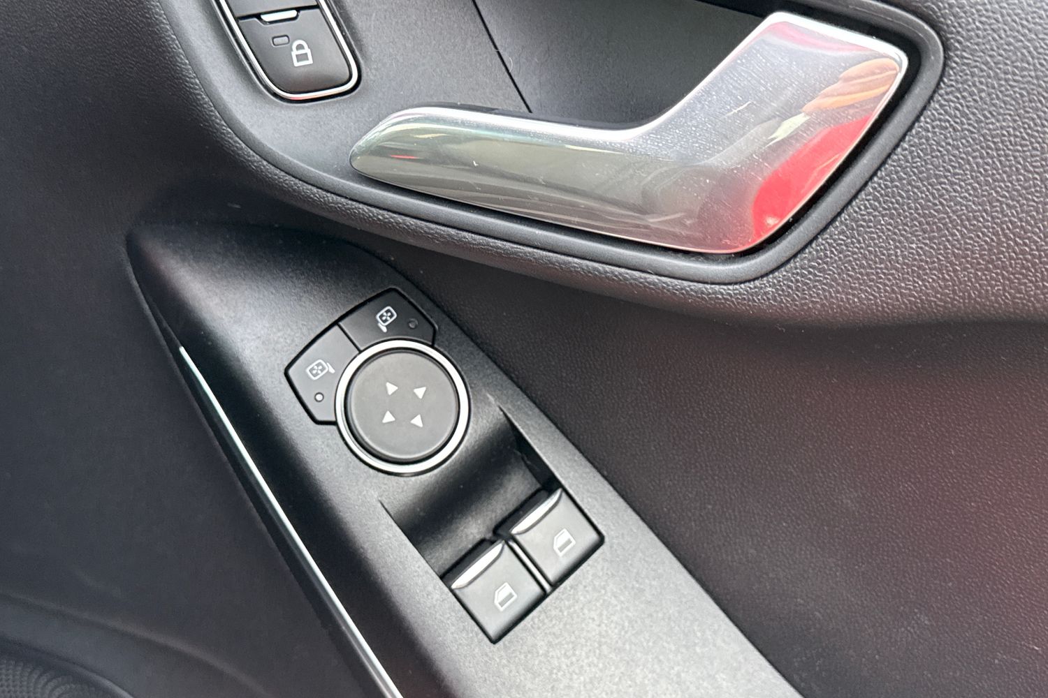 Used Ford Fiesta 2018 for sale - 77220075: Photo 38