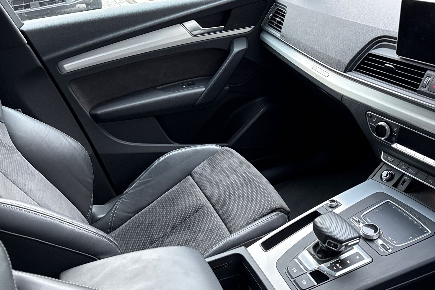 Used Audi Q5 2019 for sale - 77080041: Photo 43