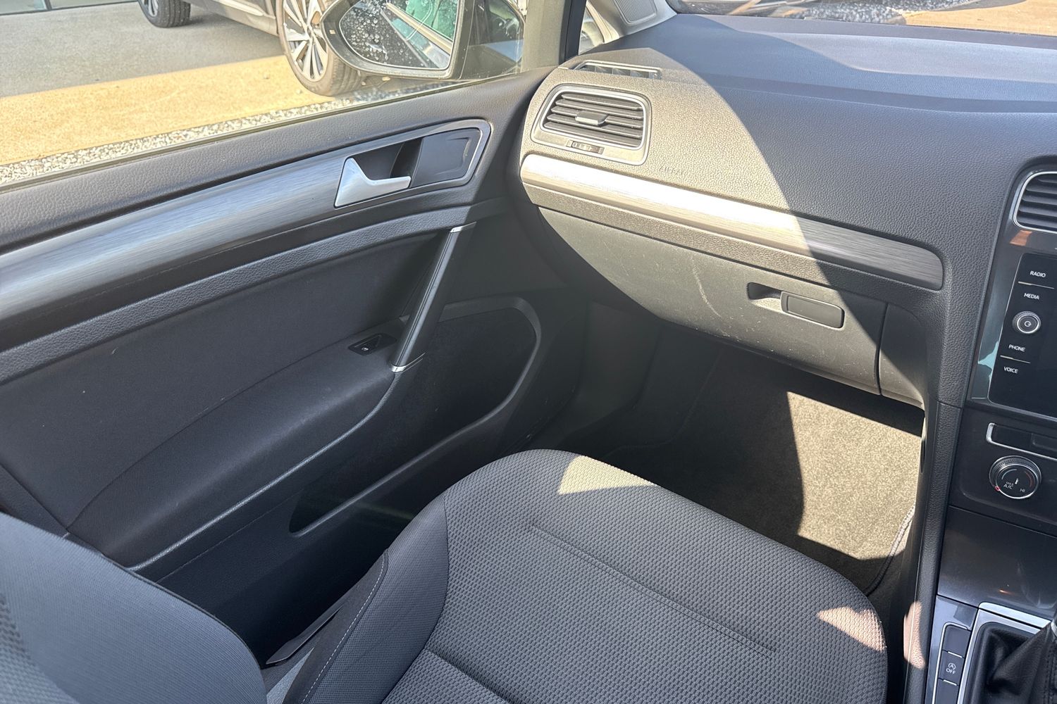 Used Volkswagen Golf 2018 for sale - 78189844: Photo 19