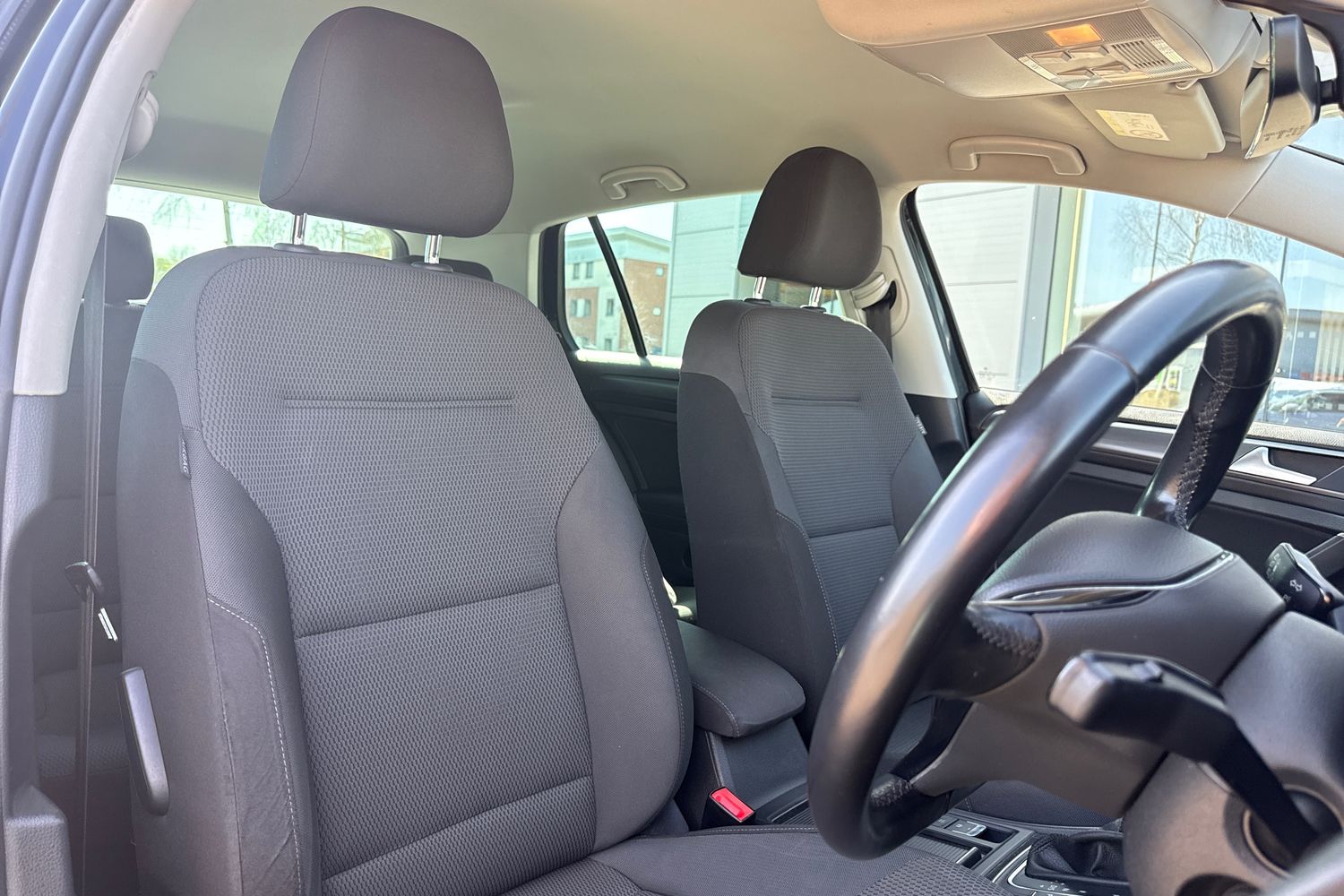 Used Volkswagen Golf 2018 for sale - 78189844: Photo 23