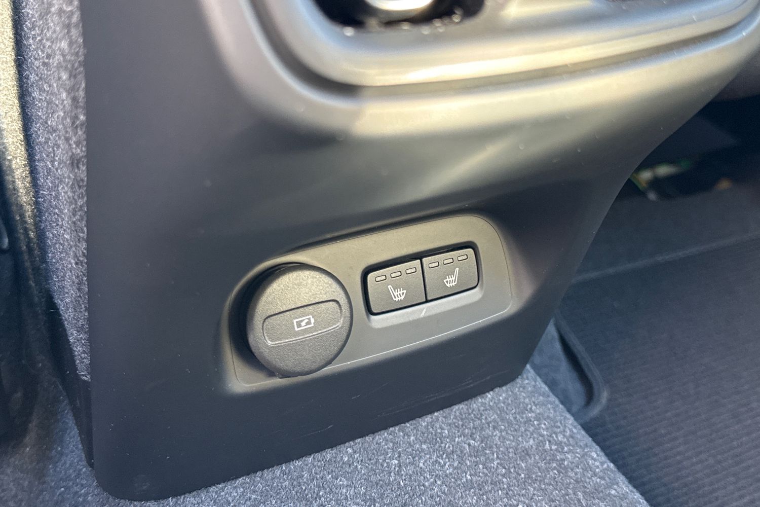 Used Volvo XC40 2023 for sale - 78155046: Photo 38