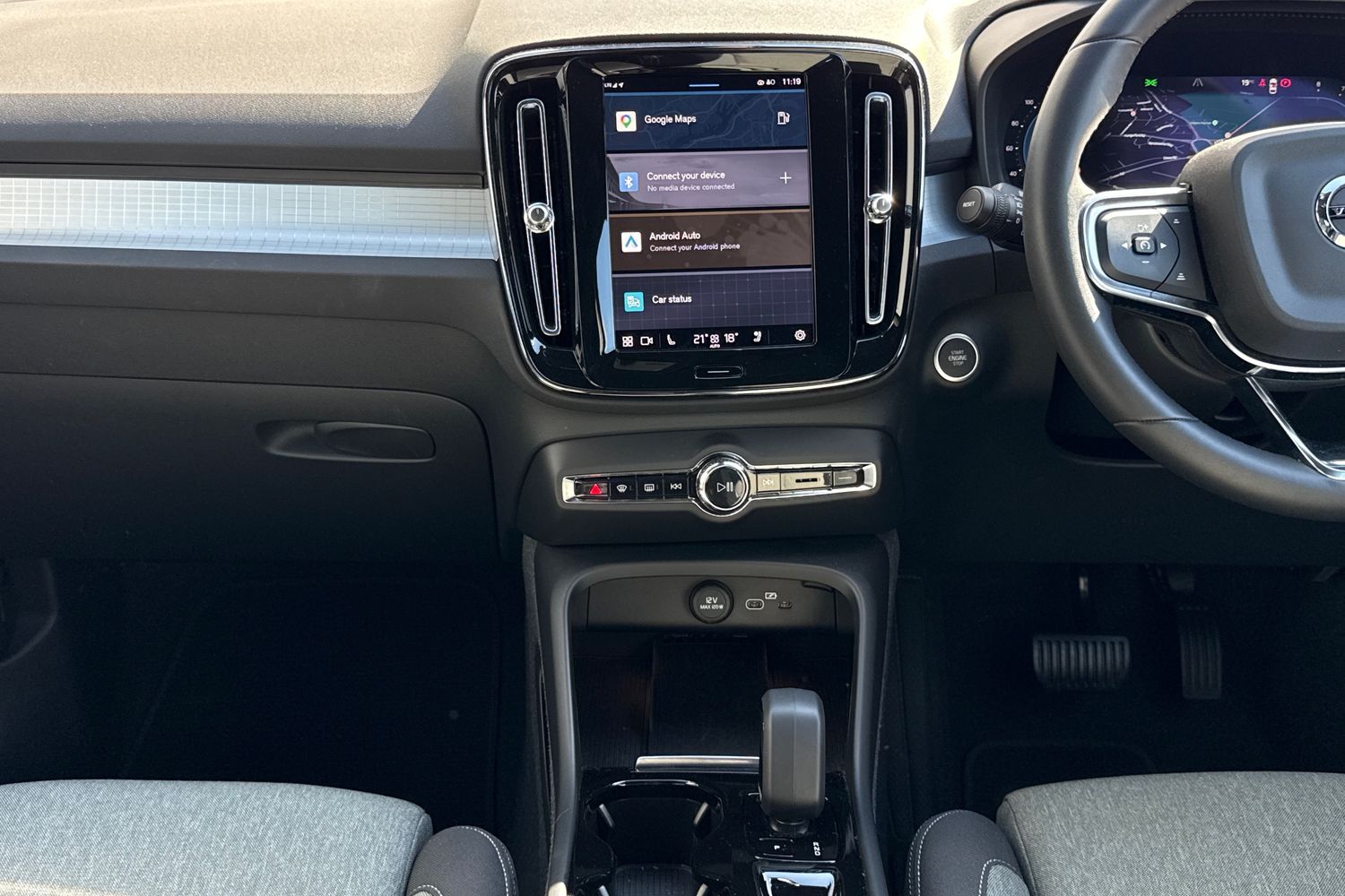 Used Volvo XC40 2023 for sale - 78155046: Photo 40