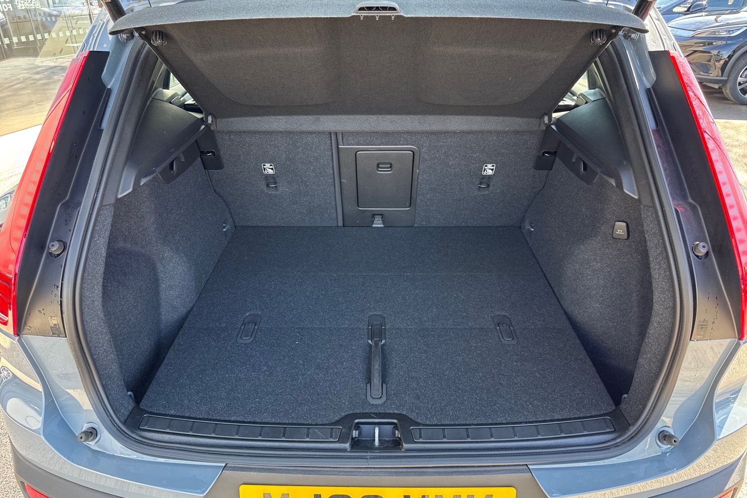 Used Volvo XC40 2023 for sale - 78155046: Photo 7