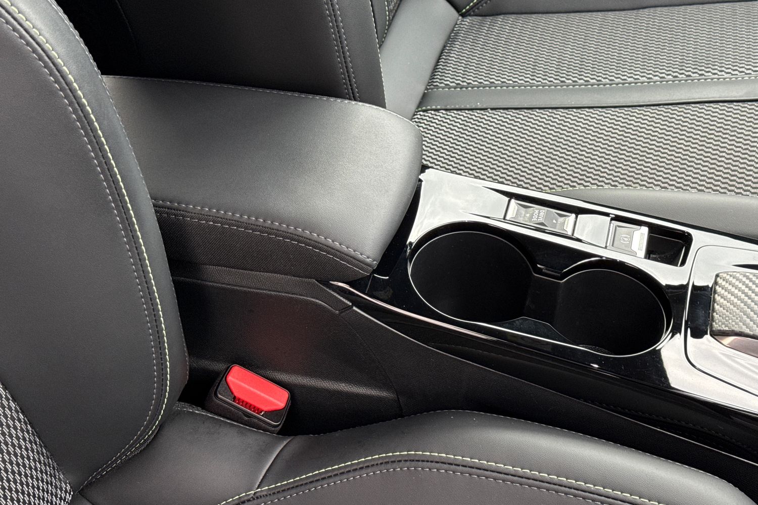 Used Peugeot 2008 2024 for sale - 76844569: Photo 44