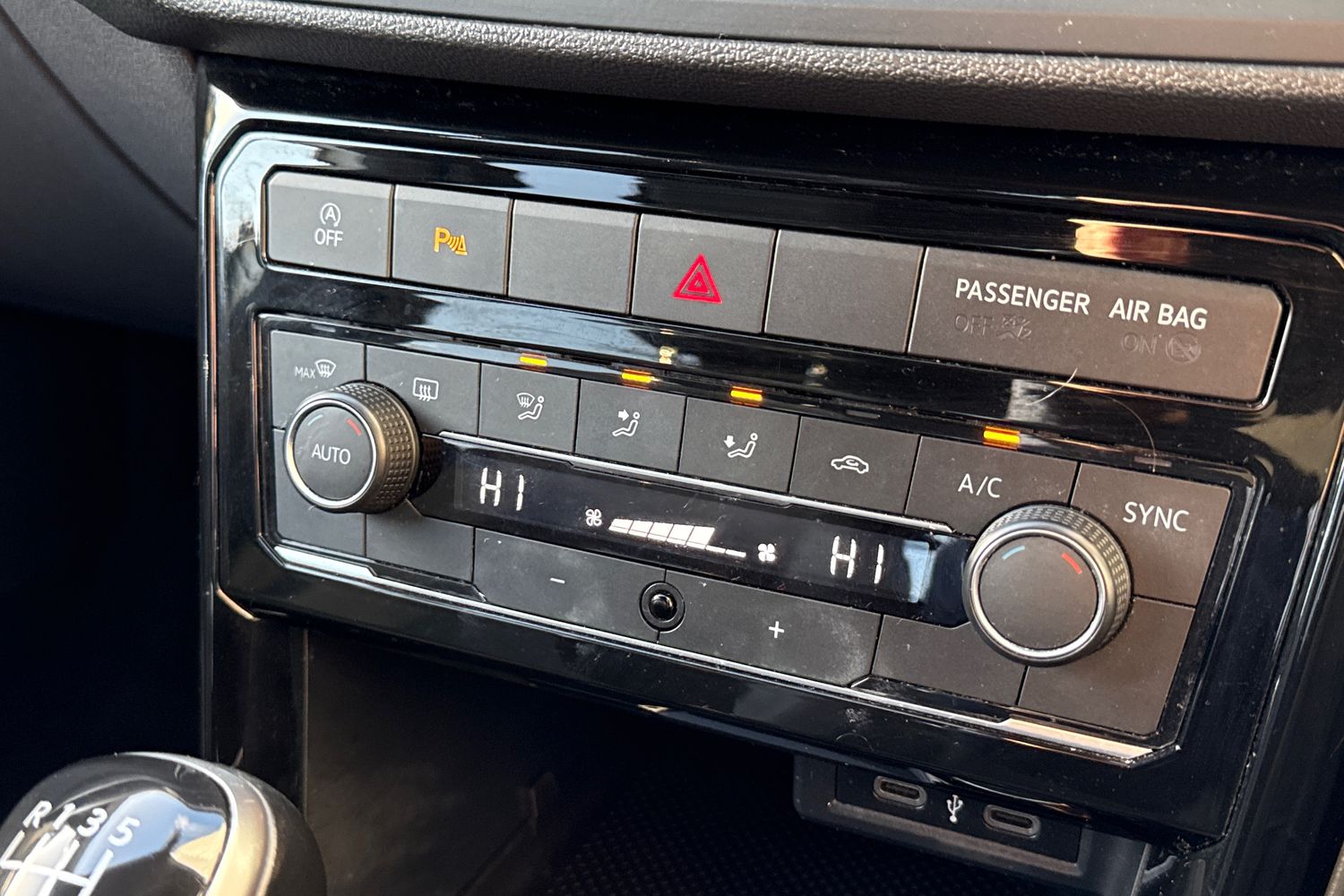 Used Volkswagen T-Cross 2021 for sale - 77135366: Photo 22