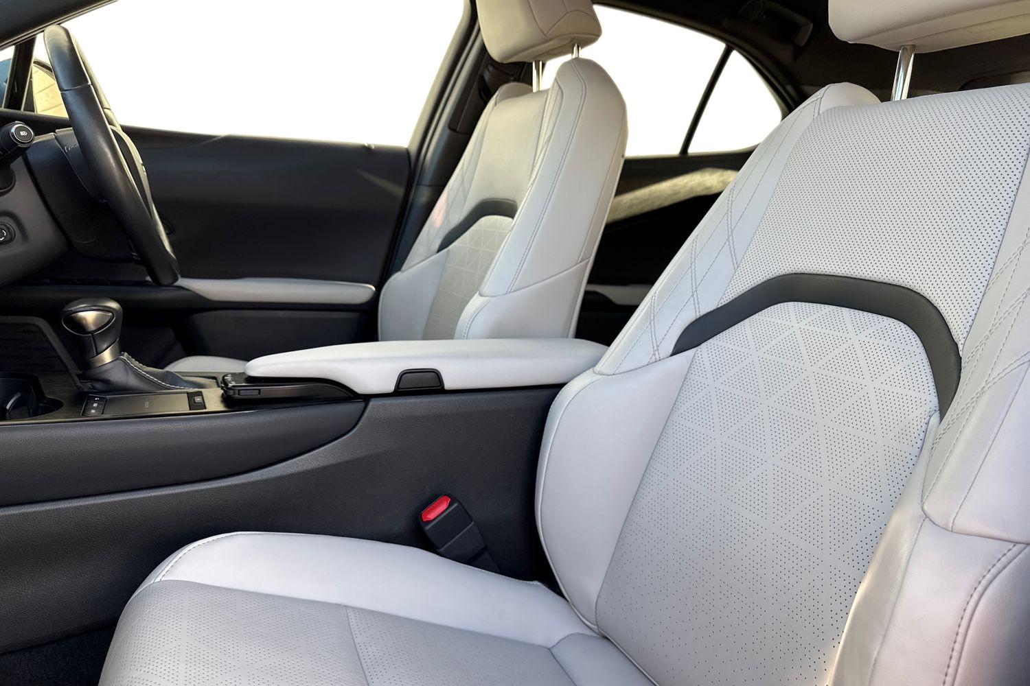Used Lexus UX 2021 for sale - 76346464: Photo 16