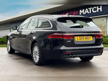 Used Jaguar XF 2019 for sale - 78107476: Photo