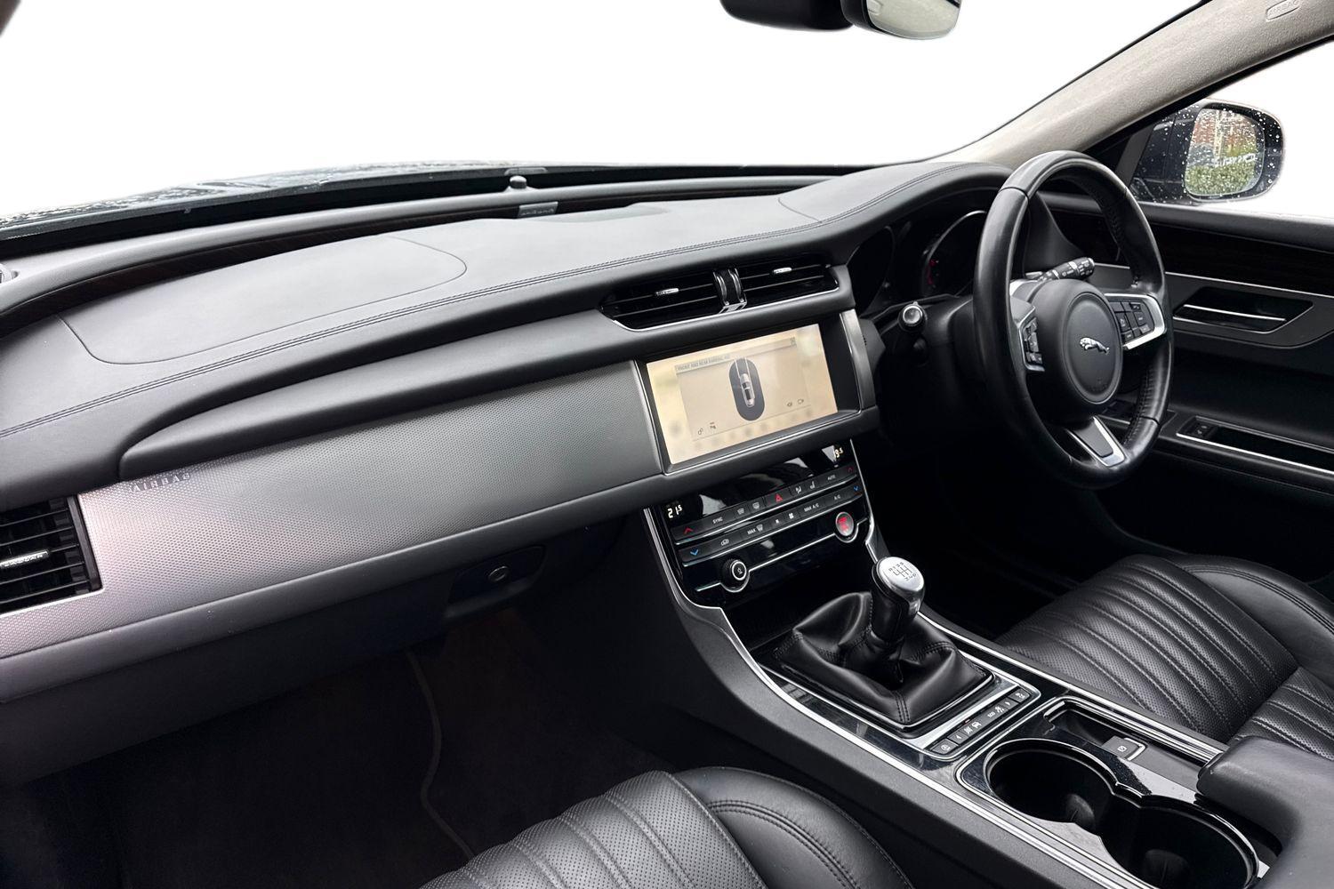 Used Jaguar XF 2019 for sale - 78107476: Photo 9