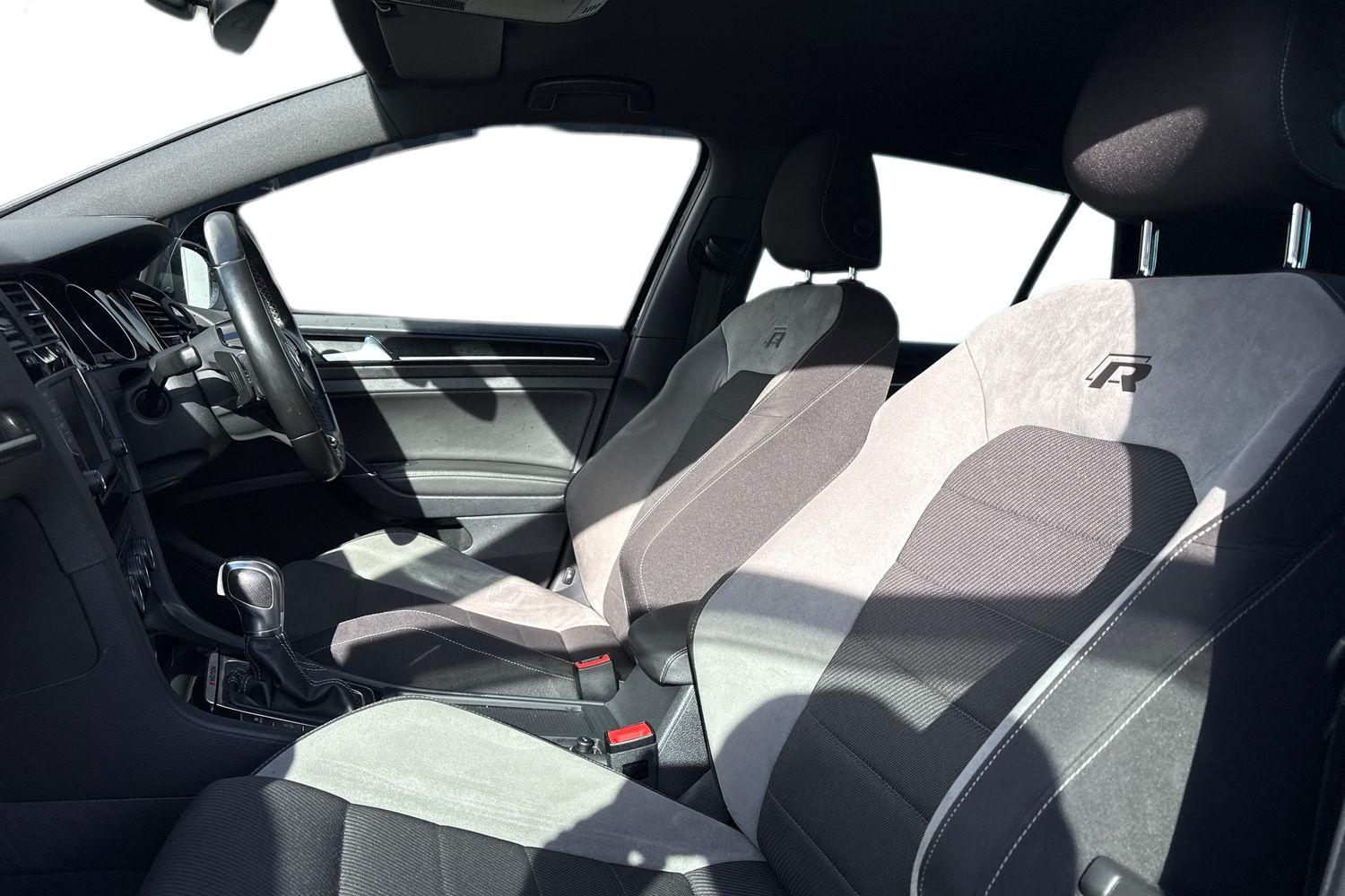 Used Volkswagen Golf 2017 for sale - 78029418: Photo 10