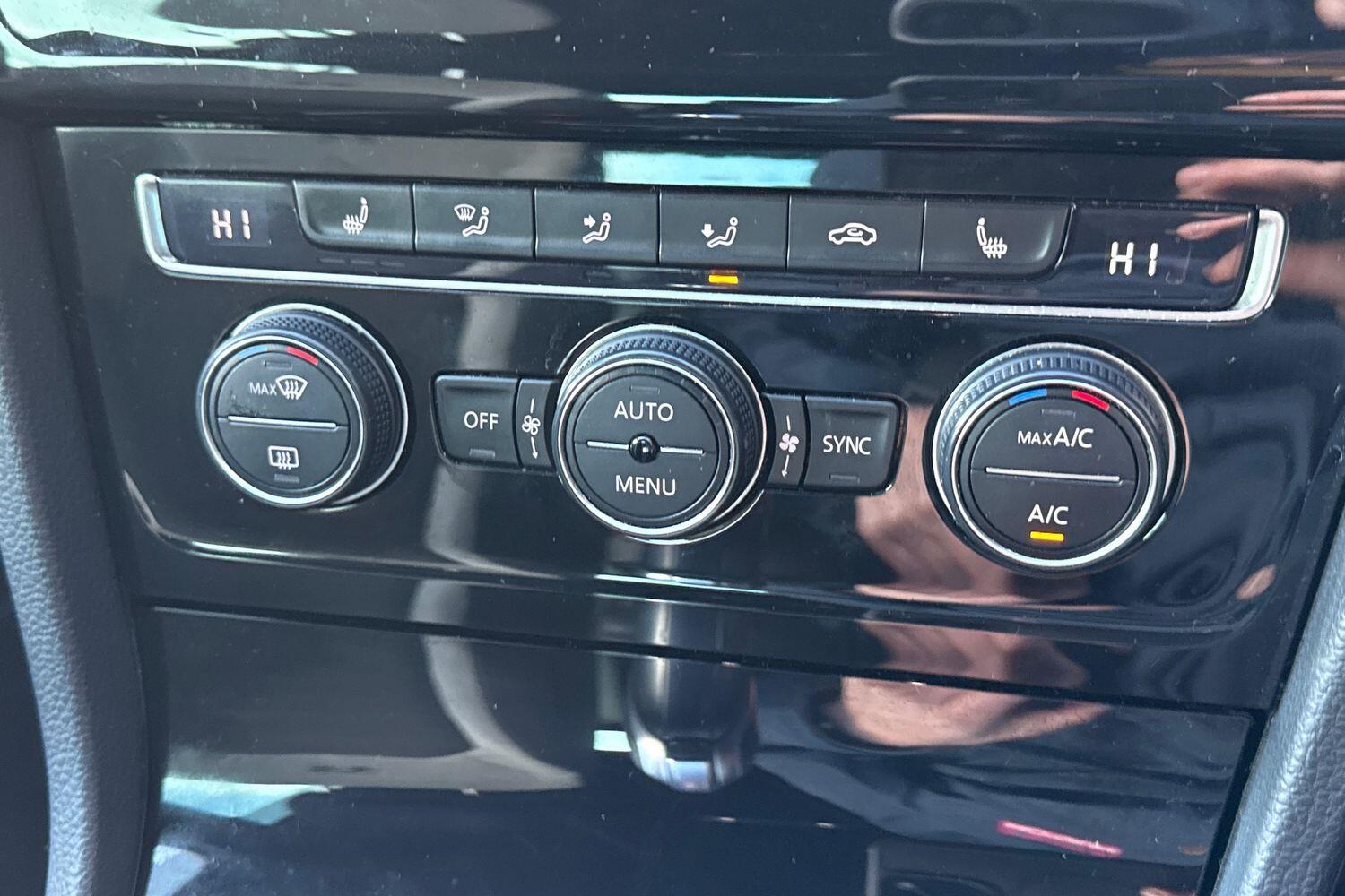 Used Volkswagen Golf 2017 for sale - 78029418: Photo 18