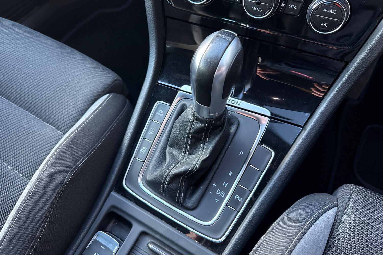 Used Volkswagen Golf 2017 for sale - 78029418: Photo 19