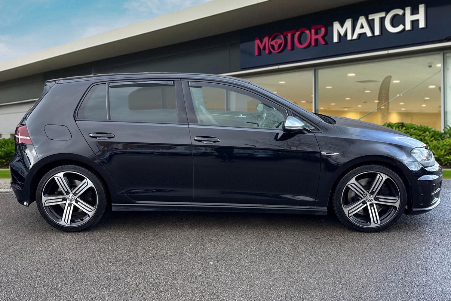 Used Volkswagen Golf 2017 for sale - 78029418: Photo 3