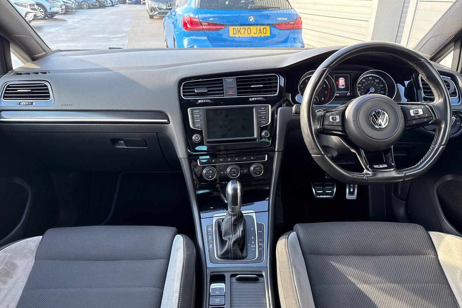 Used Volkswagen Golf 2017 for sale - 78029418: Photo 33