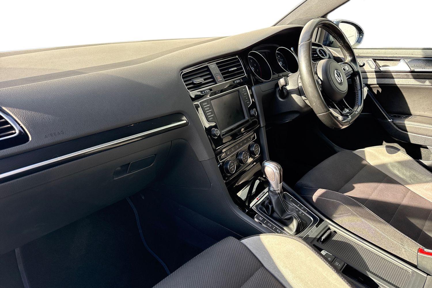 Used Volkswagen Golf 2017 for sale - 78029418: Photo 8