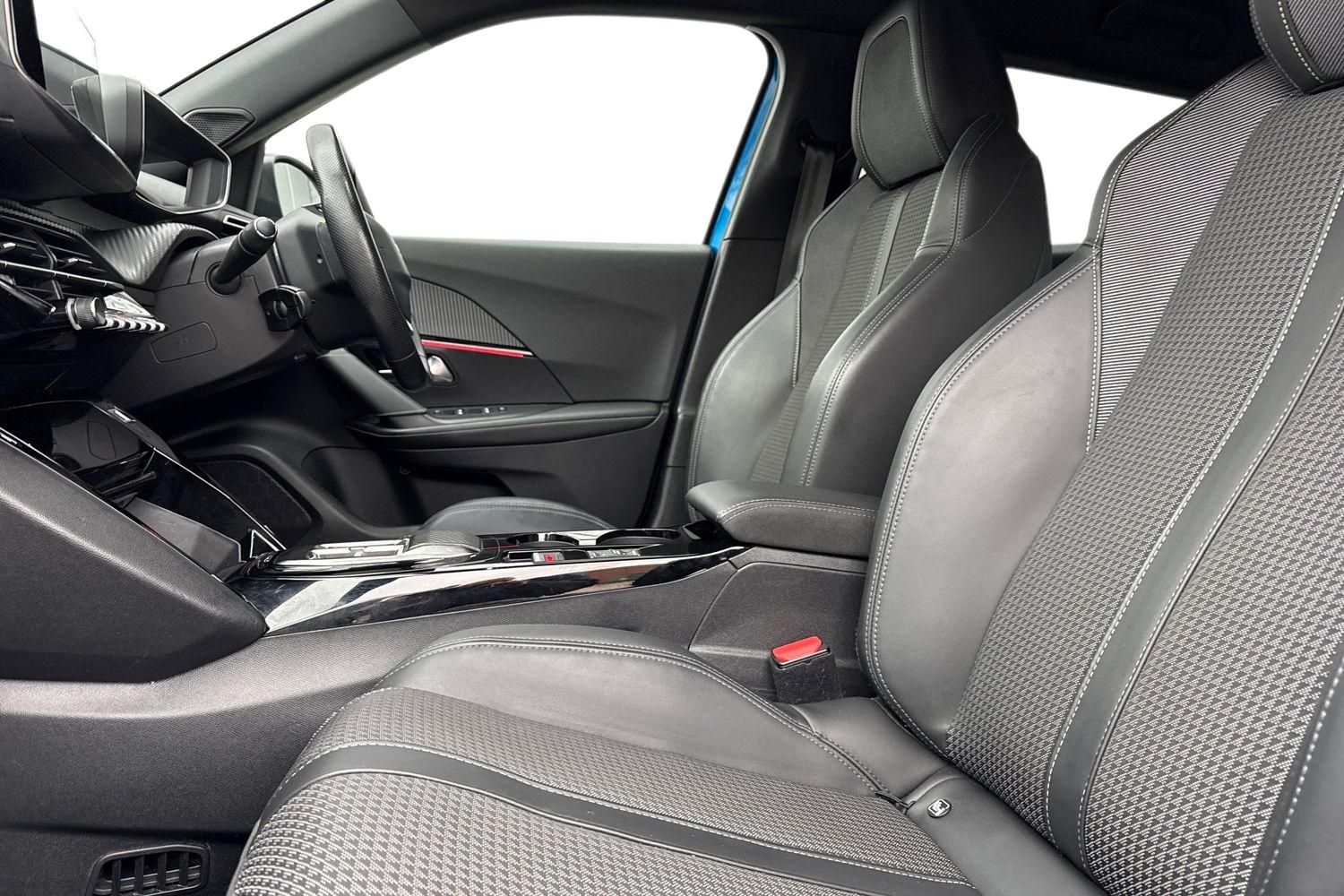 Used Peugeot E-2008 2023 for sale - 77429631: Photo 11