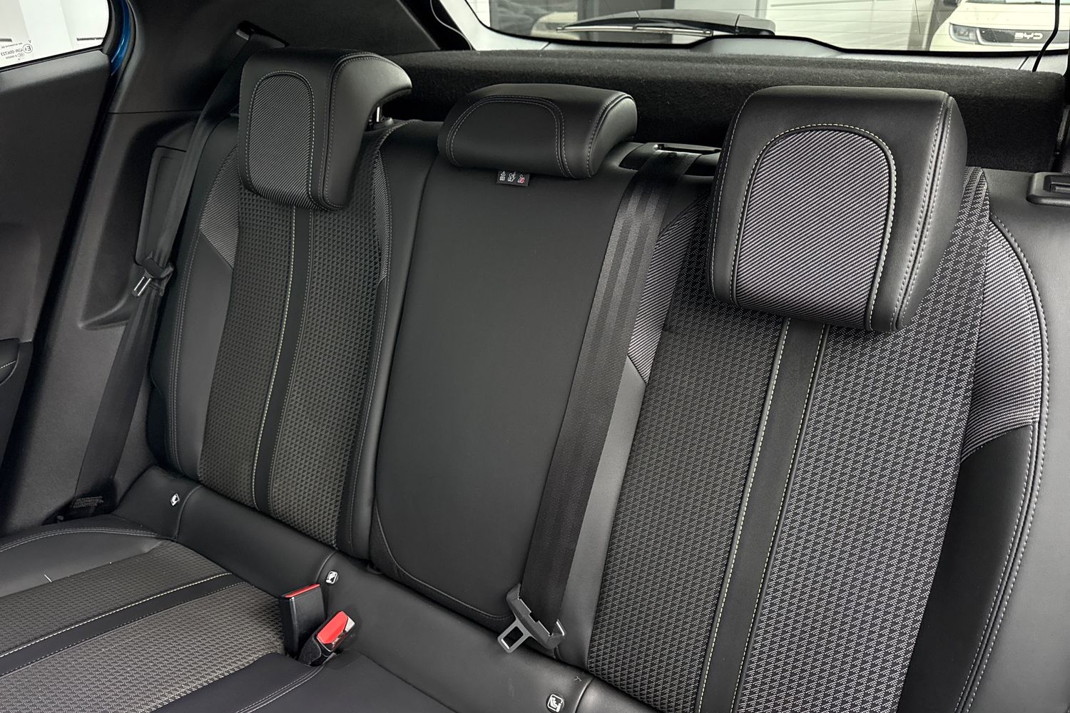 Used Peugeot E-2008 2023 for sale - 77429631: Photo 14