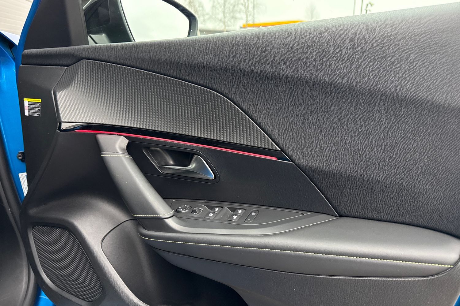 Used Peugeot E-2008 2023 for sale - 77429631: Photo 18