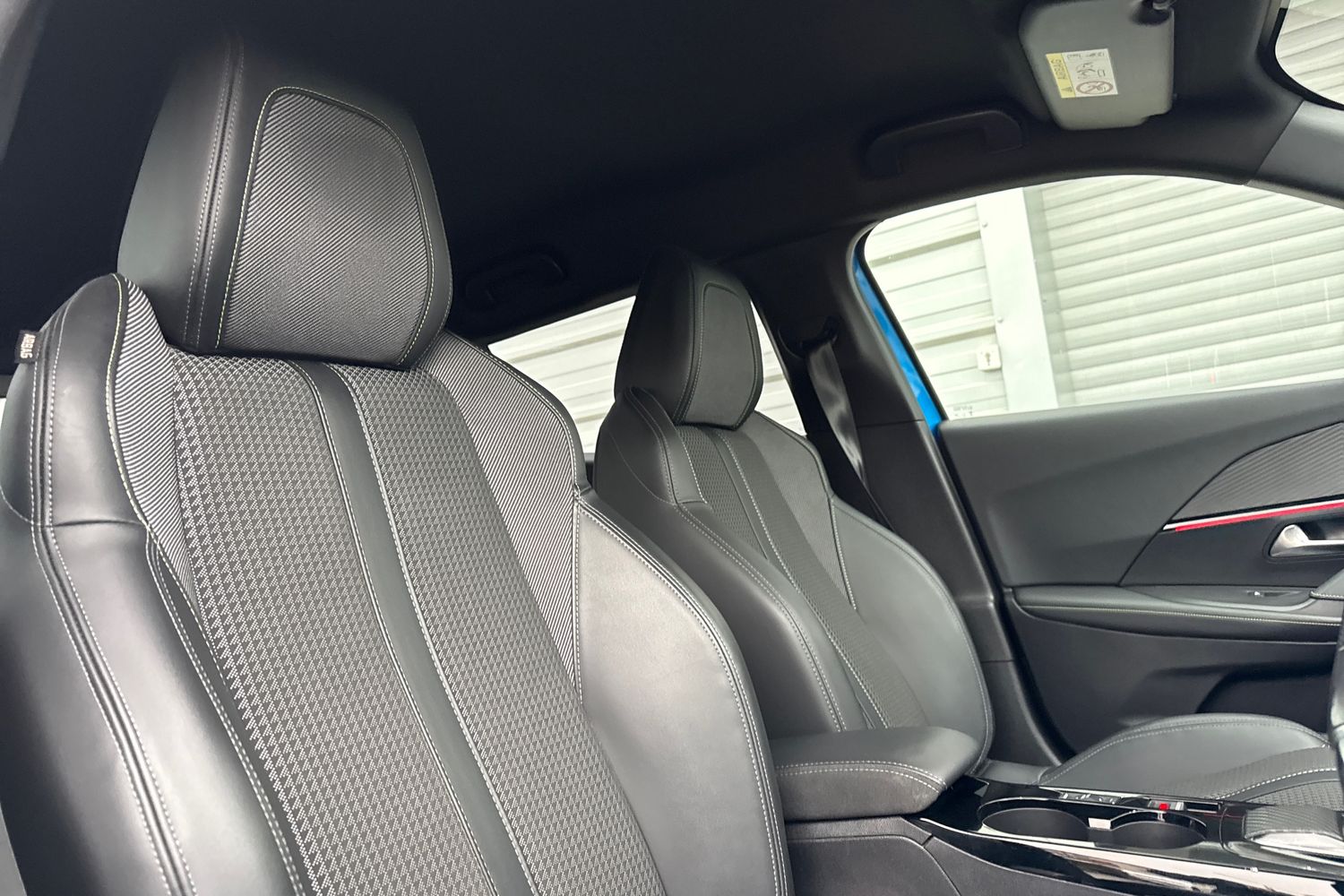 Used Peugeot E-2008 2023 for sale - 77429631: Photo 21